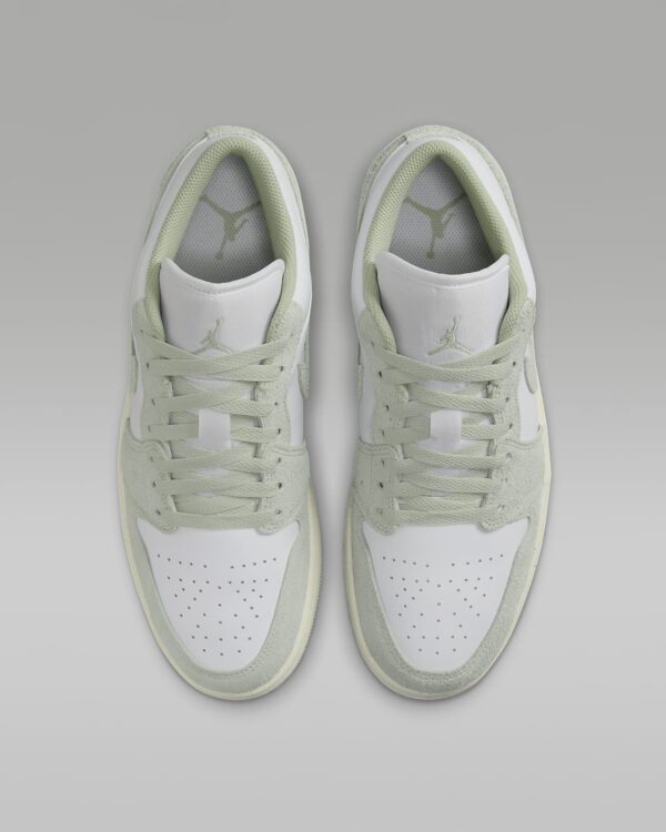 AIR JORDAN 1 LOW SE BLANCO VELA - Imagen 5