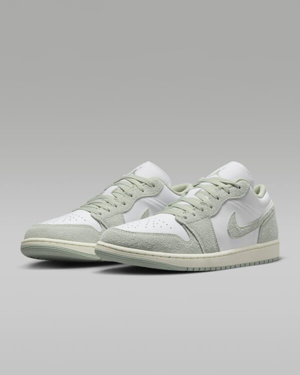 AIR JORDAN 1 LOW SE BLANCO VELA - Imagen 4