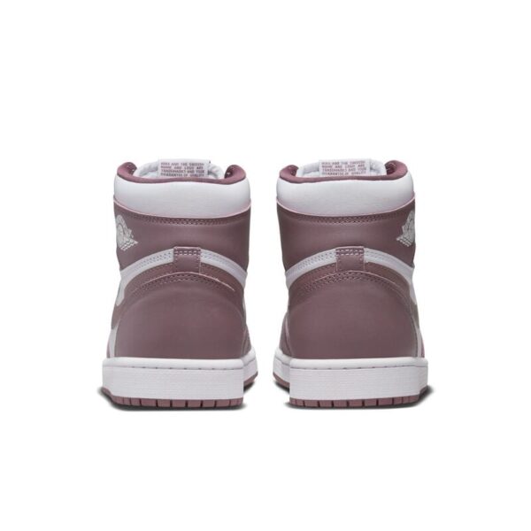 NIKE AIR JORDAN 1 RETRO HIGH OG "MAUVE" - Imagen 5