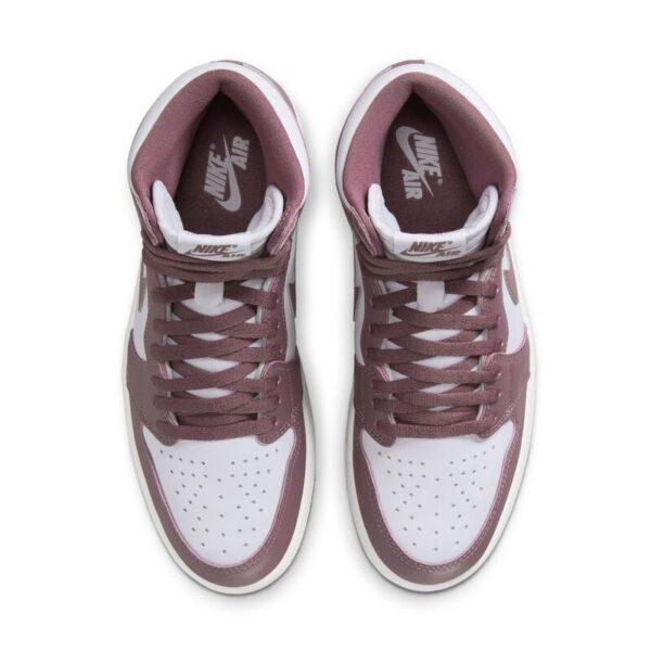 NIKE AIR JORDAN 1 RETRO HIGH OG "MAUVE" - Imagen 6