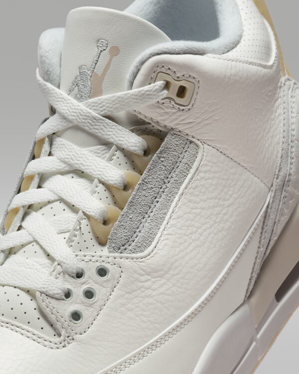 AIR JORDAN 3 RETRO CRAFT "IVORY" - Imagen 2