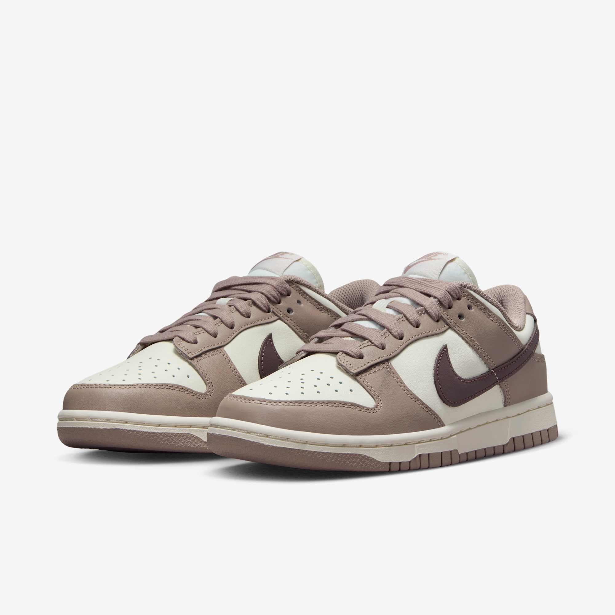 NIKE DUNK LOW DIFFUSED TAUPE - Imagen 5