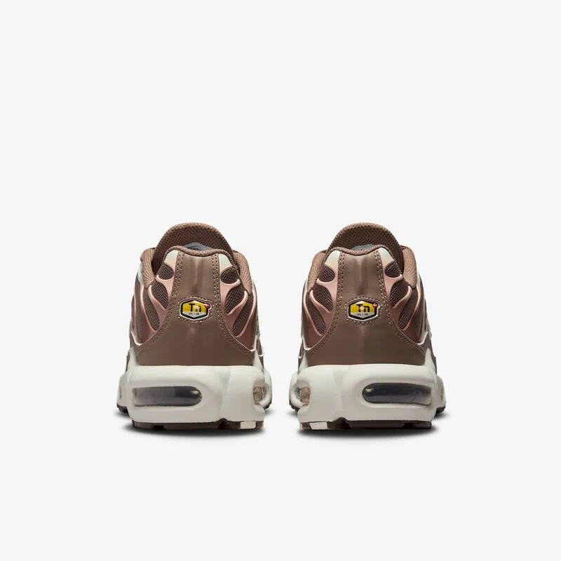 NIKE AIR MAX PLUS MARRON BARROCO - Imagen 5